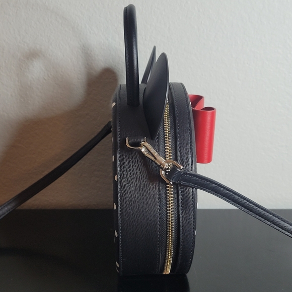 Kate Spade X Disney Minnie Mouse Canteen Crossbody - Picture 5 of 14